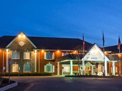 Quality & Hotel Oakville