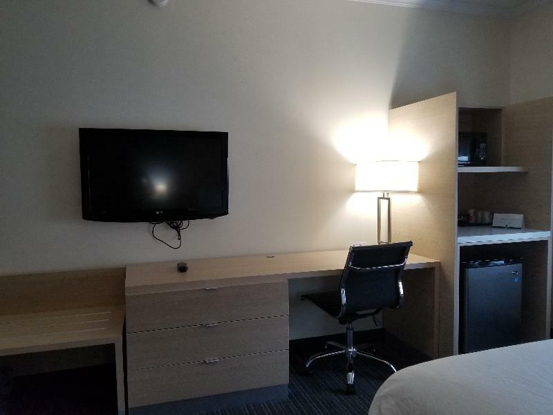 Quality & Hotel Oakville